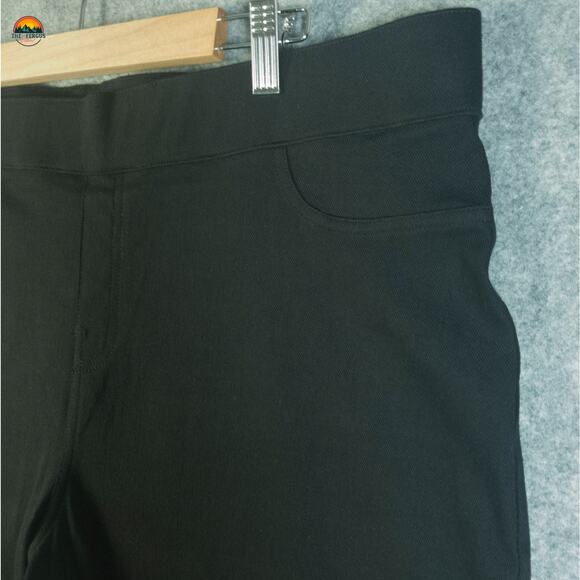 NWT HUE Cropped Pants Black Stretch Pull-On Pockets Jeggings Women's Plus Sz 2X - Picture 9 of 13